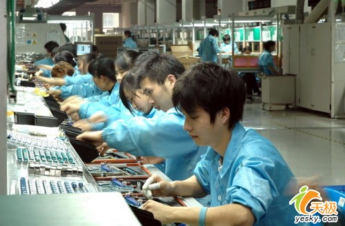 走进神舟 揭秘其世界一流的计算机生产线